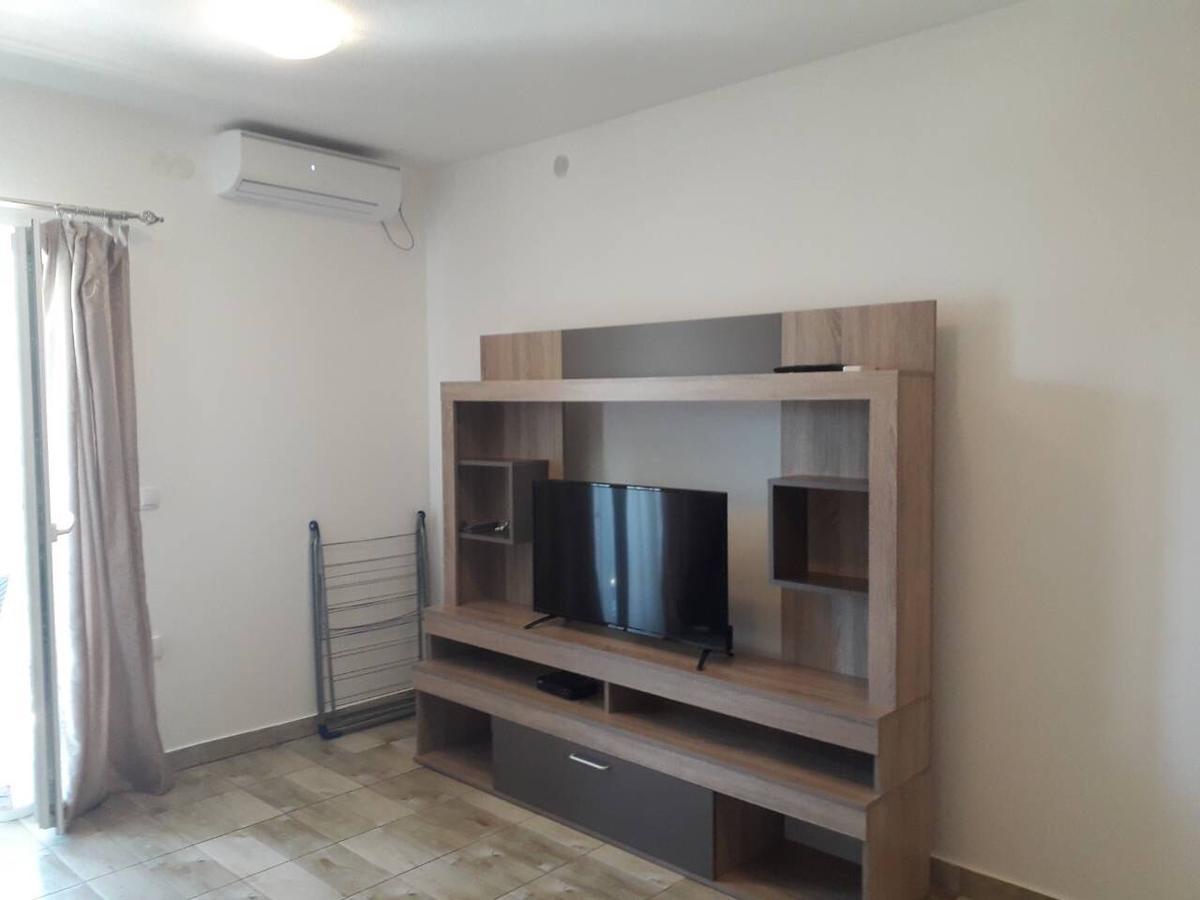 Apartmani Viza Risan Bagian luar foto