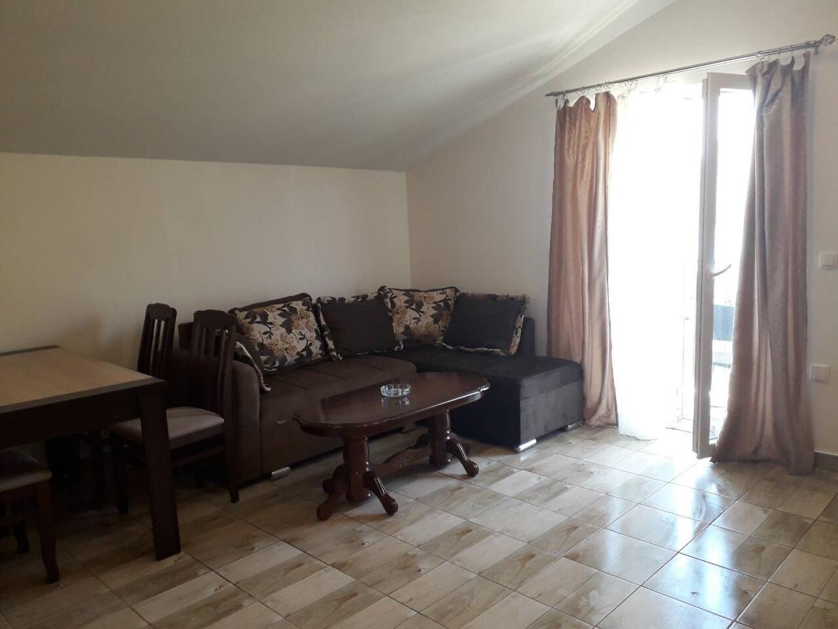 Apartmani Viza Risan Bagian luar foto