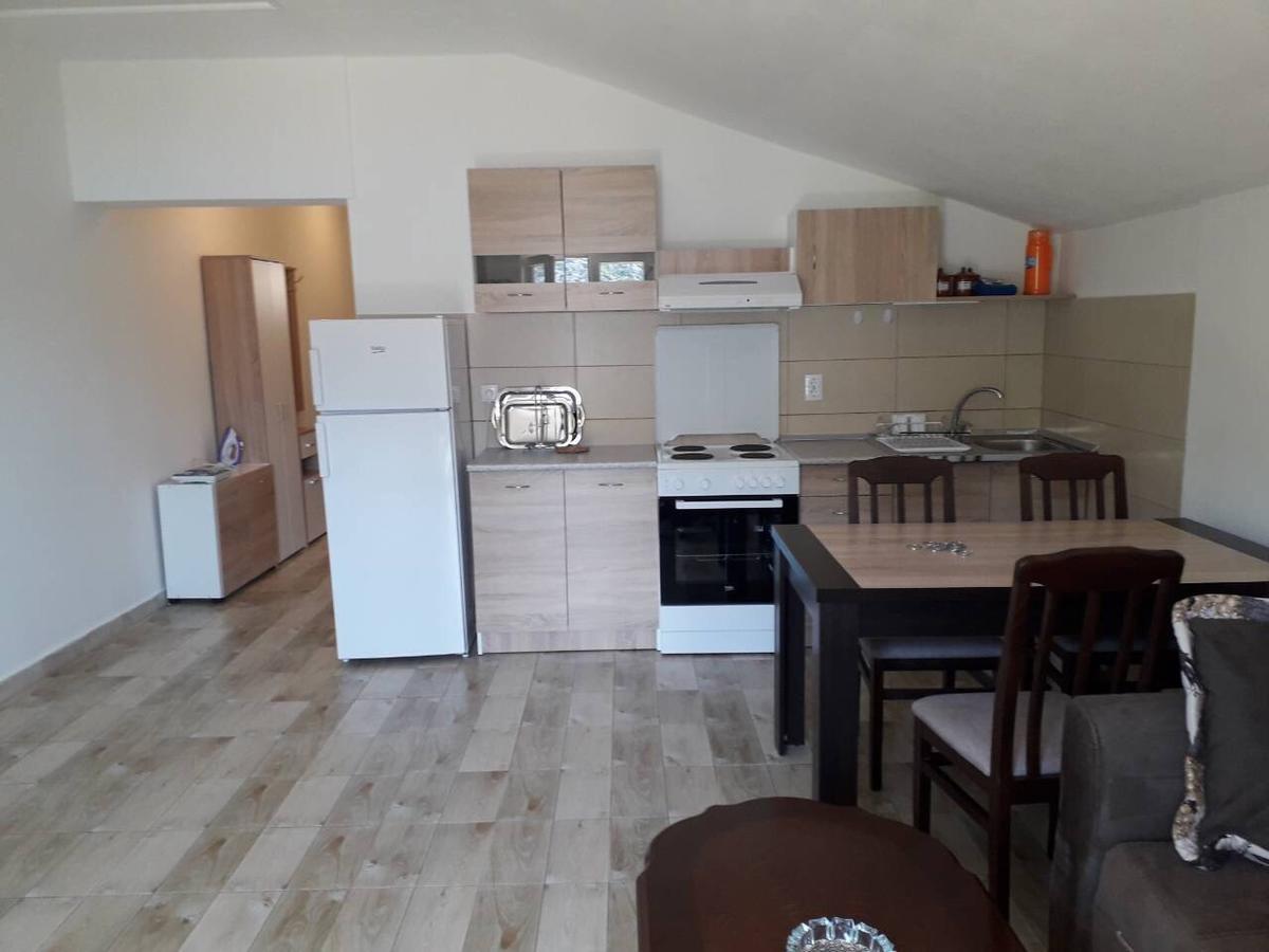 Apartmani Viza Risan Bagian luar foto