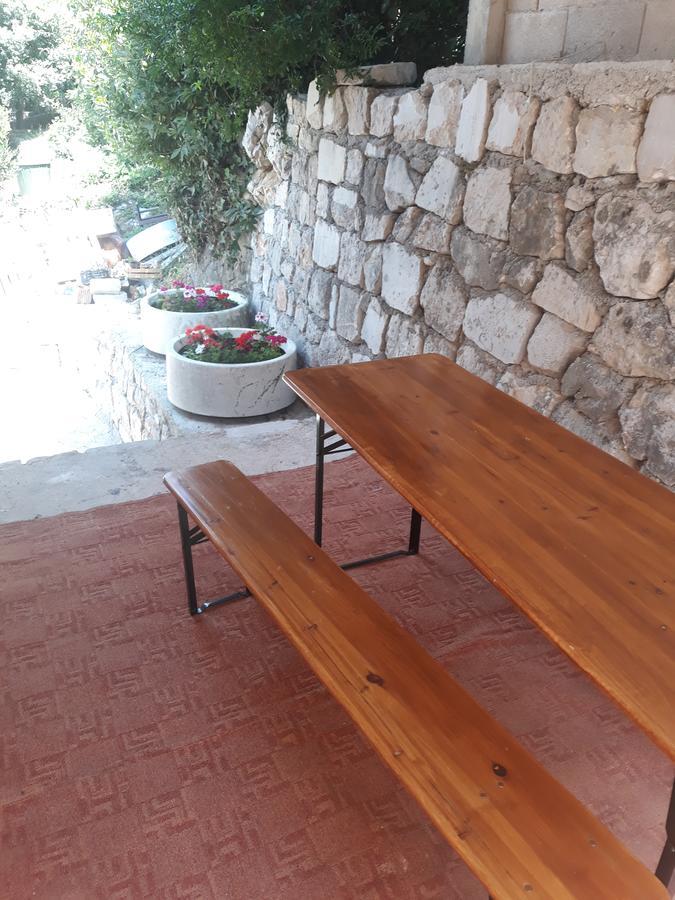 Apartmani Viza Risan Bagian luar foto